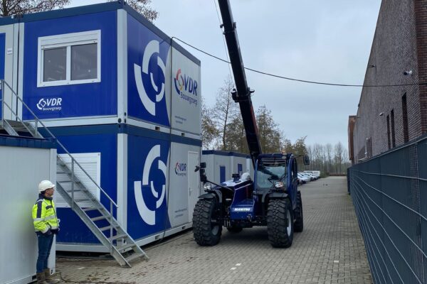 manitou-hoogwerker-blauw_1726476765